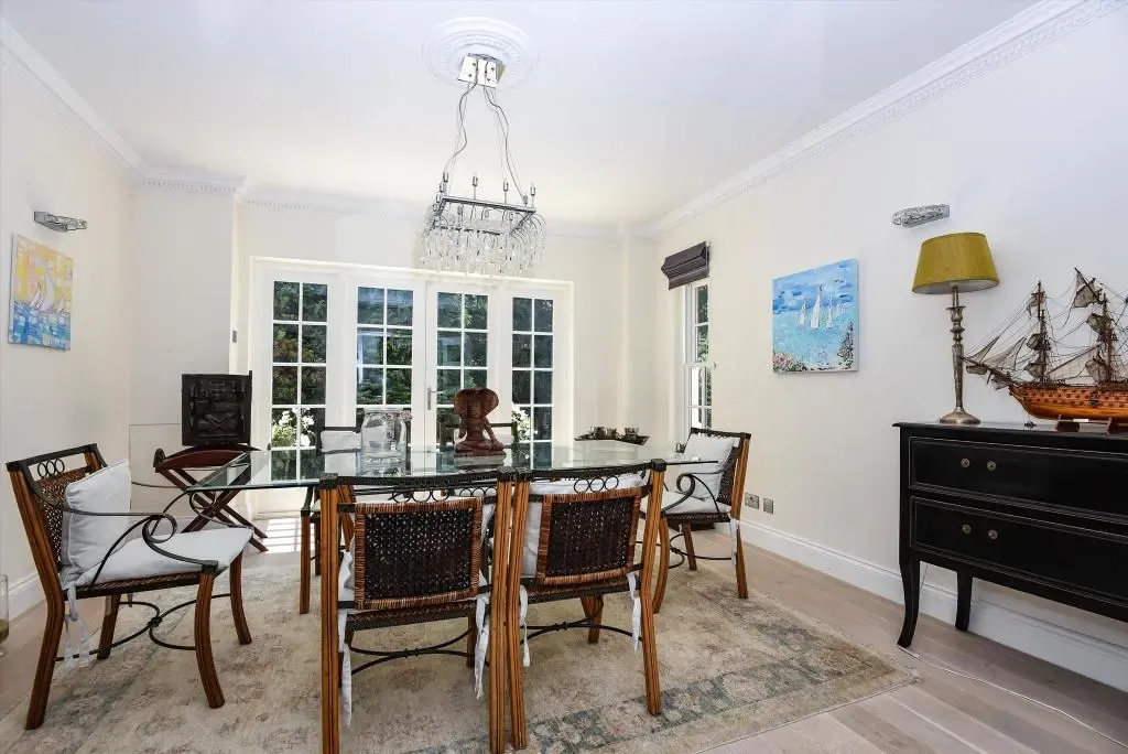 Carisbrooke, Bakers Wood, UB9, photo 9