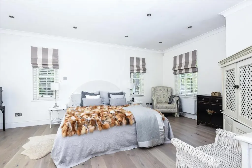 Carisbrooke, Bakers Wood, UB9, photo 3