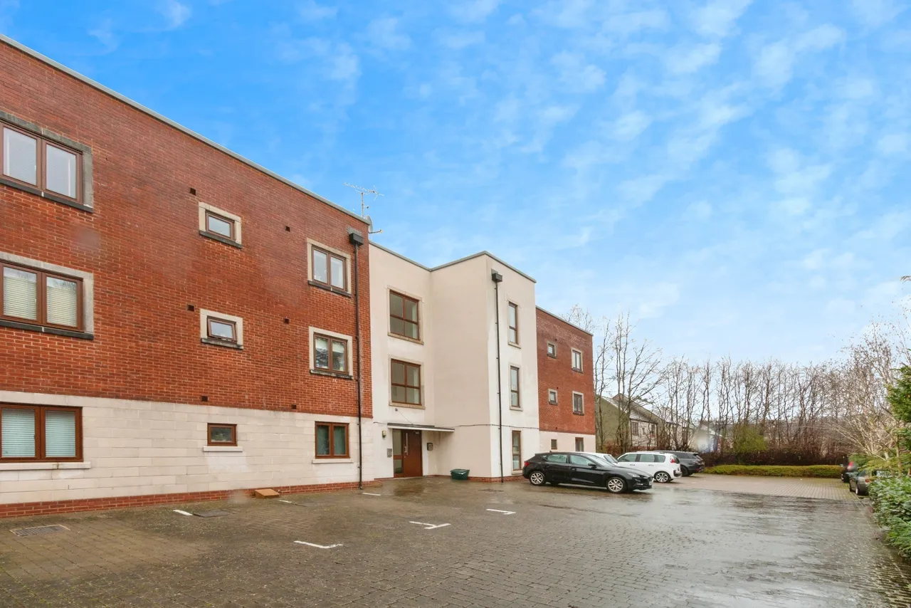Hines Court, Basingstoke, RG24, photo 15