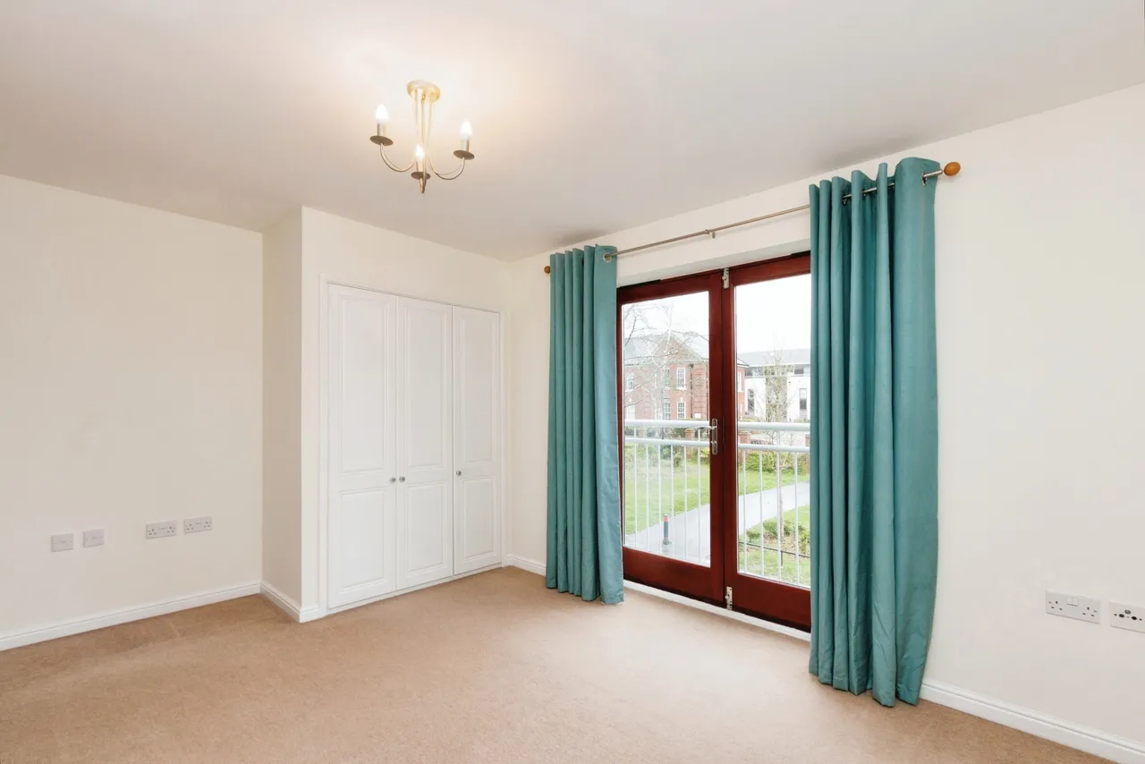 Hines Court, Basingstoke, RG24, photo 13