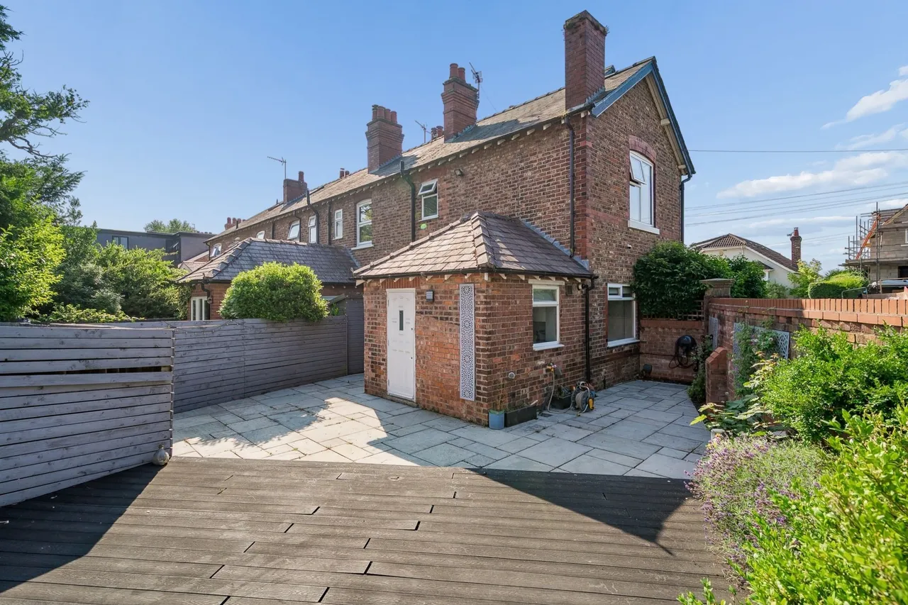 Knutsford Road, Alderley Edge, photo 2