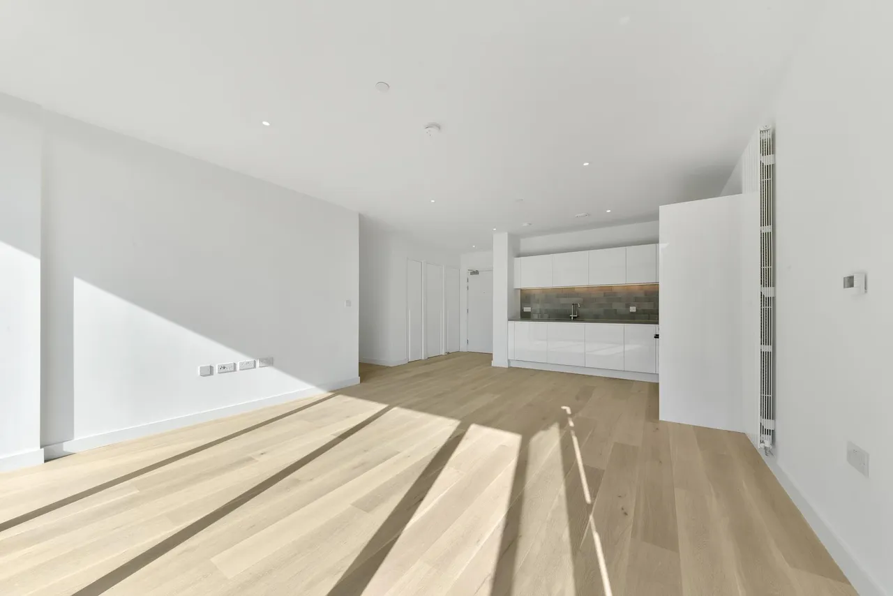 Commodore House, Royal Wharf, E16, photo 4