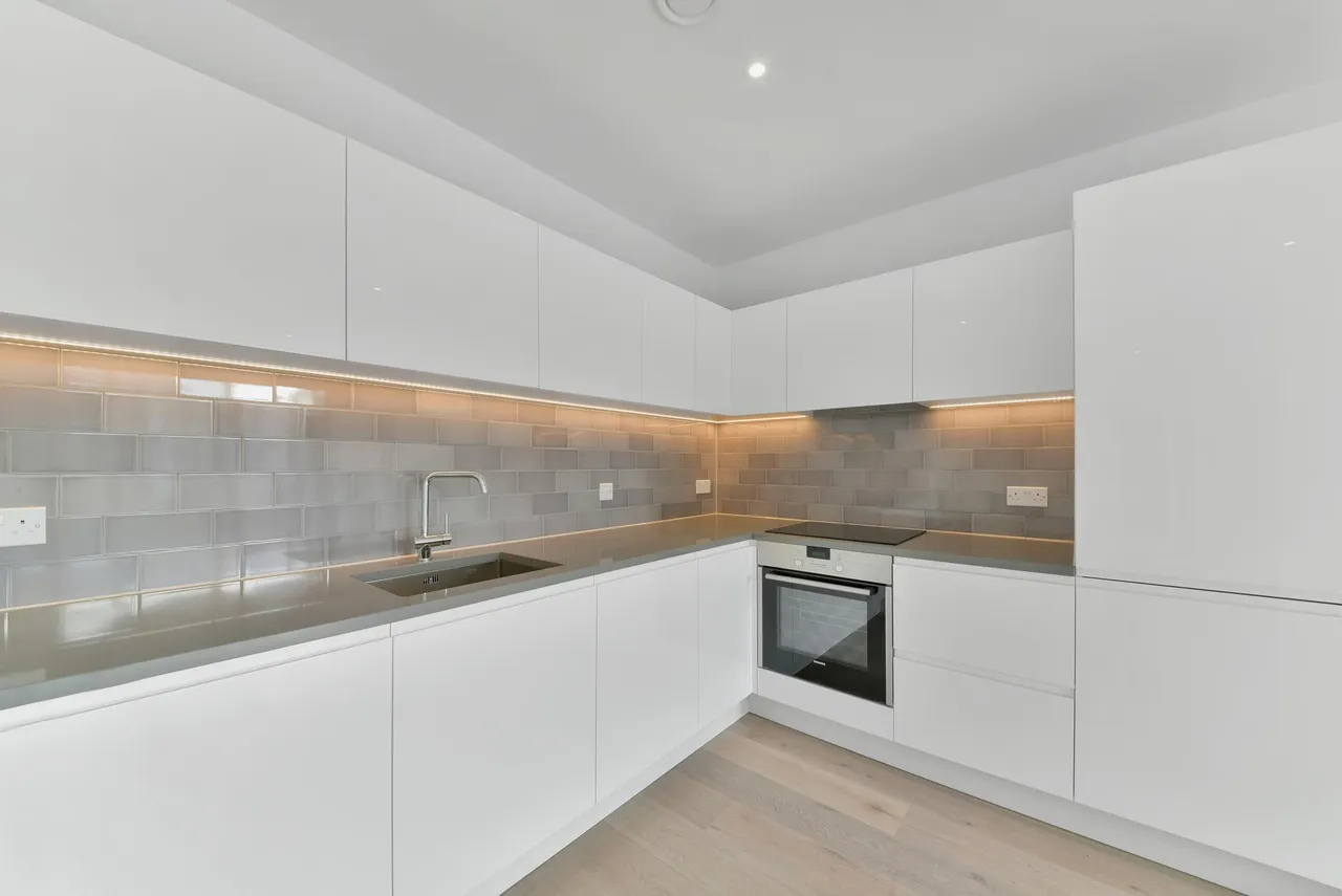 Commodore House, Royal Wharf, E16, photo 5