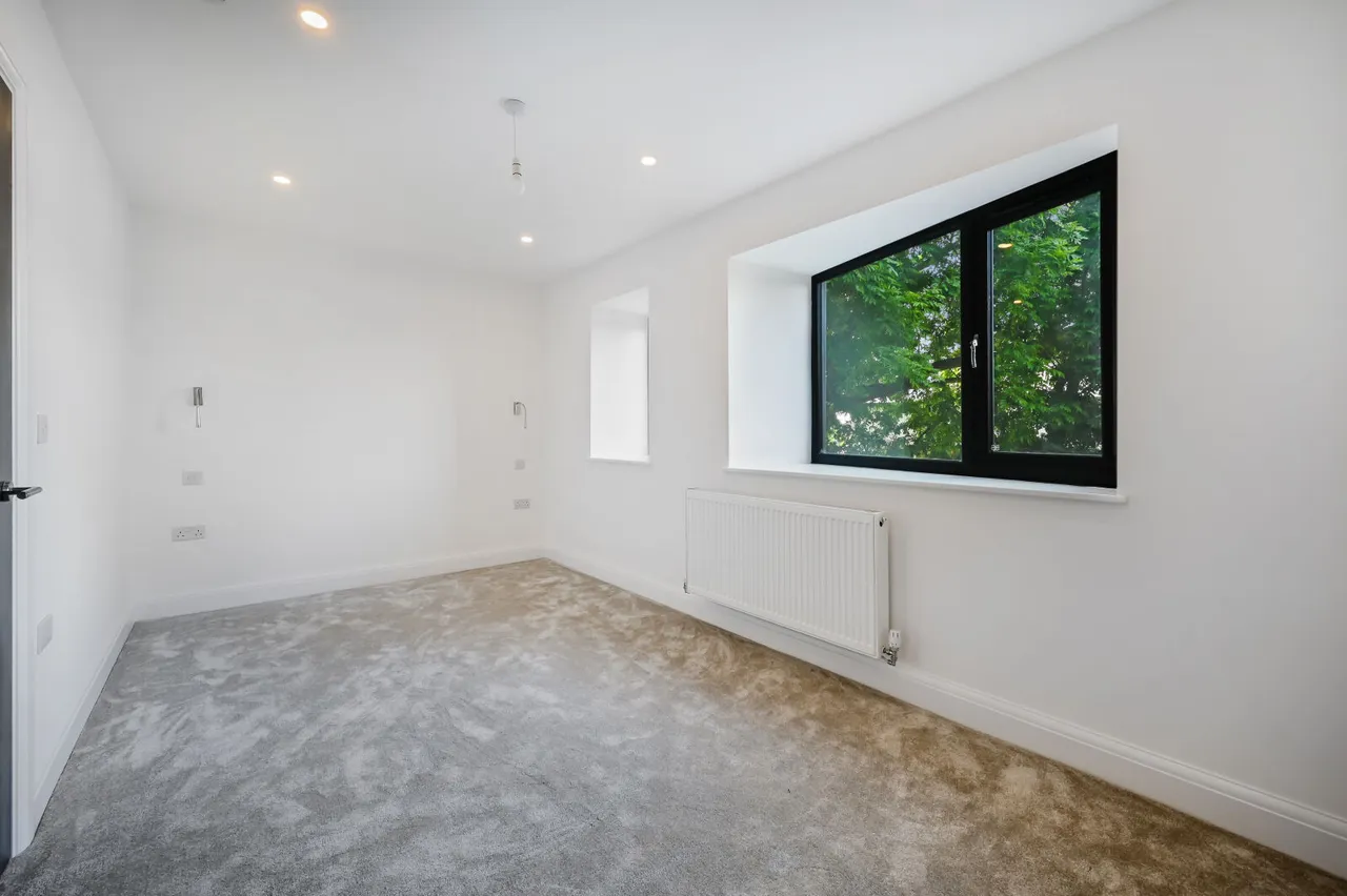 Grand Drive, Raynes Park, SW20, photo 8