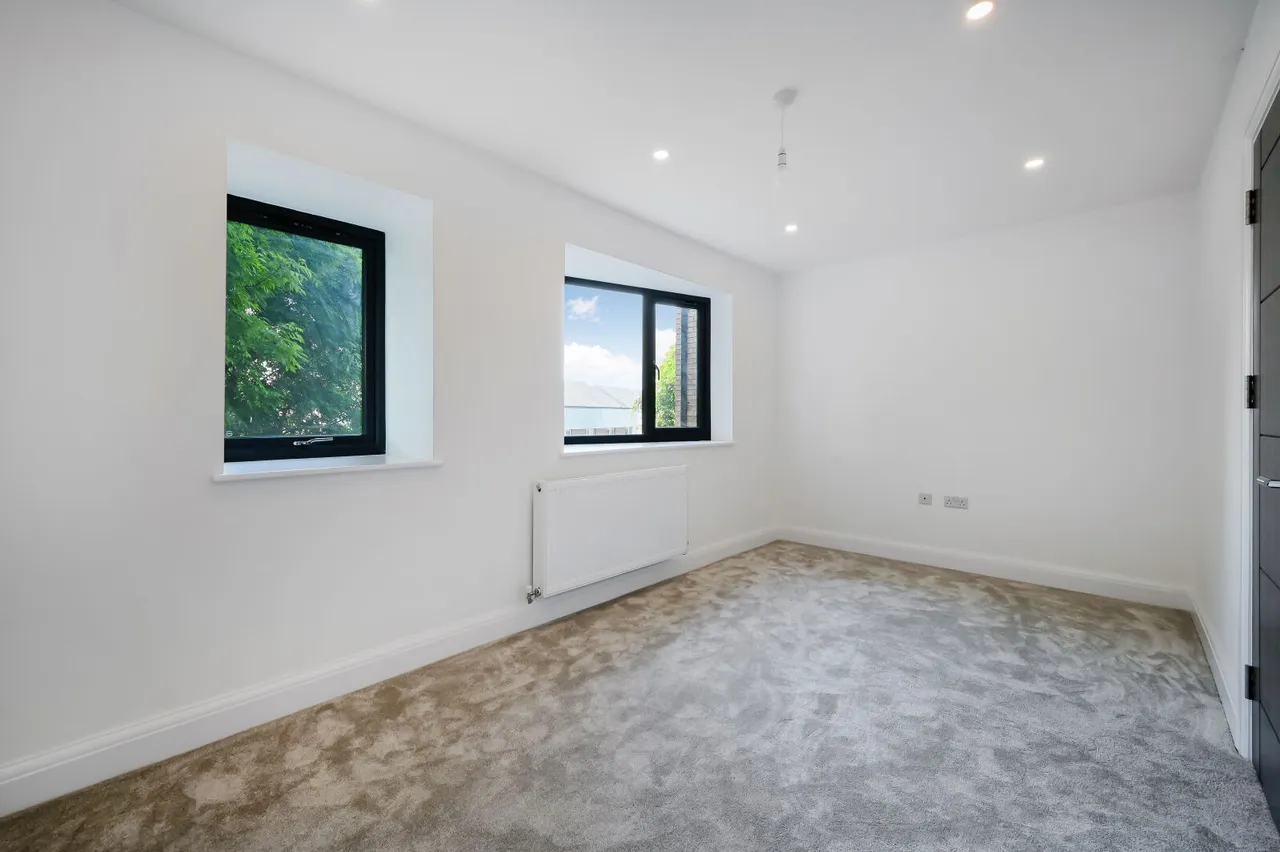 Grand Drive, Raynes Park, SW20, photo 10