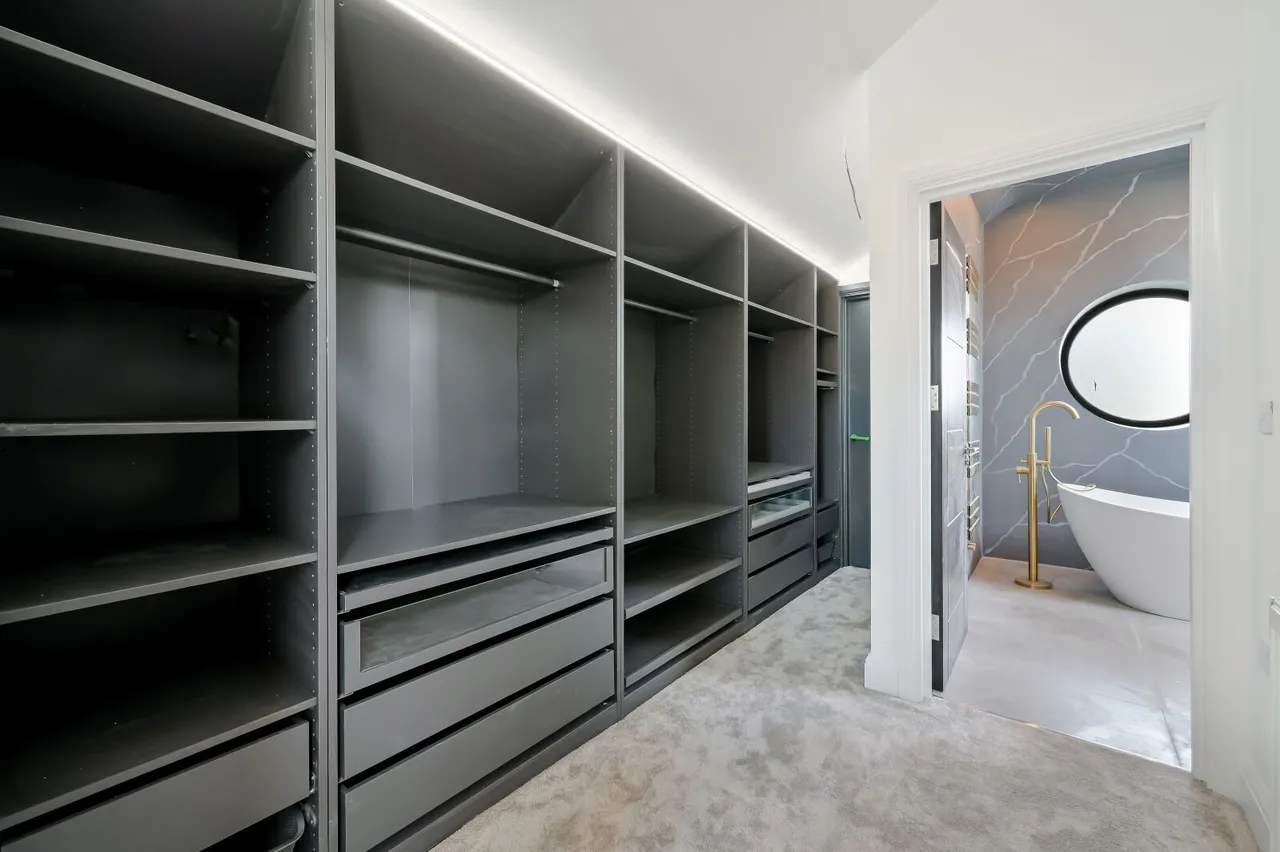 Grand Drive, Raynes Park, SW20, photo 7