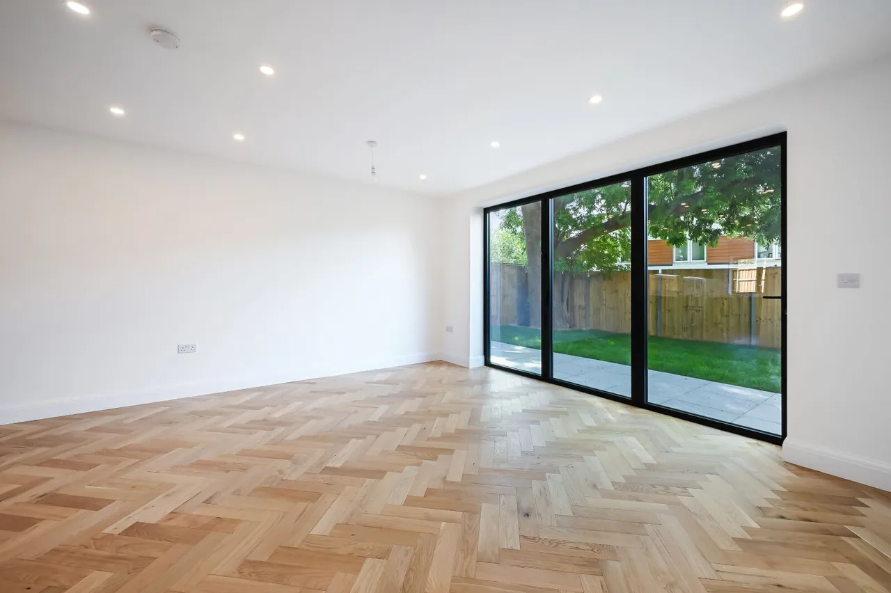 Grand Drive, Raynes Park, SW20, photo 6