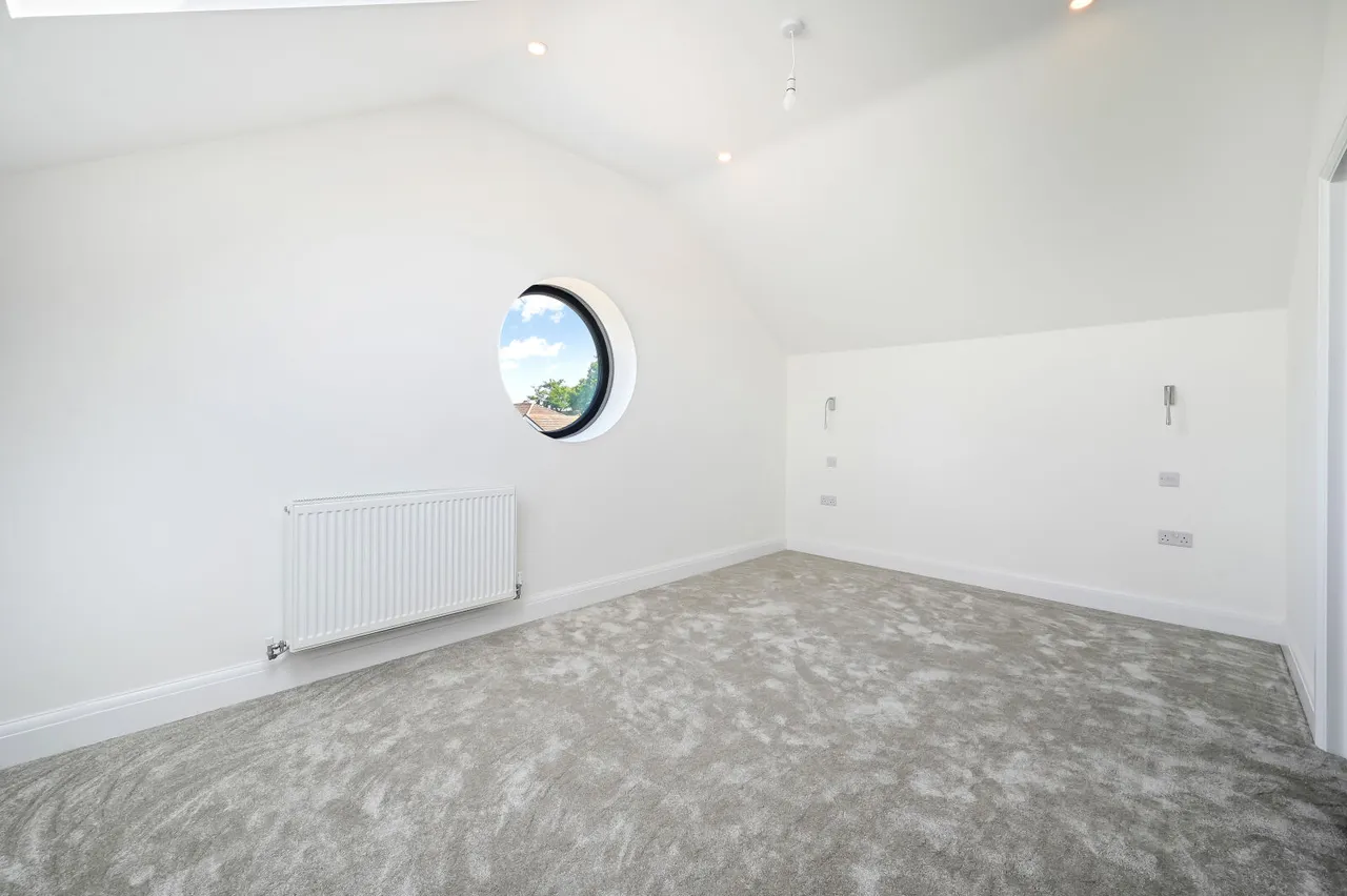 Grand Drive, Raynes Park, SW20, photo 13
