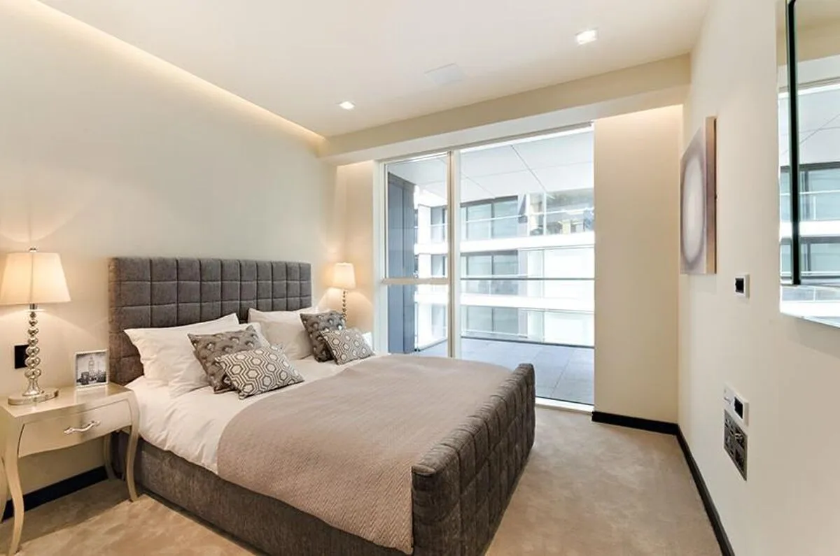Earls Way, One Tower Bridge, SE1, photo 6