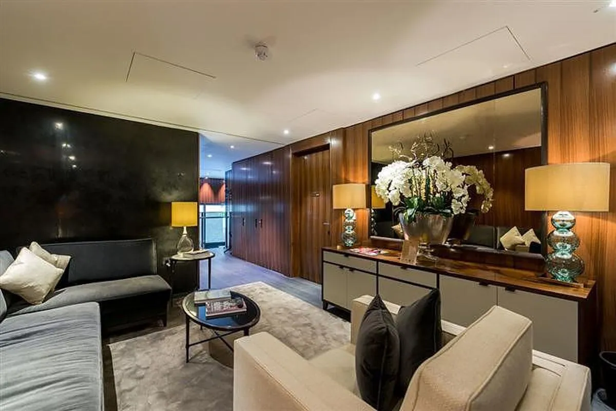 Earls Way, One Tower Bridge, SE1, photo 13