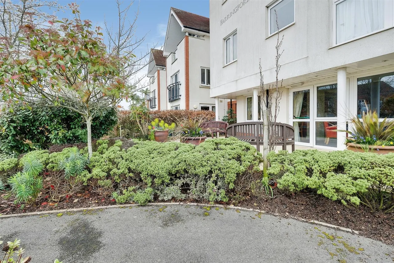 Avenue Road, Lymington, SO41, photo 16