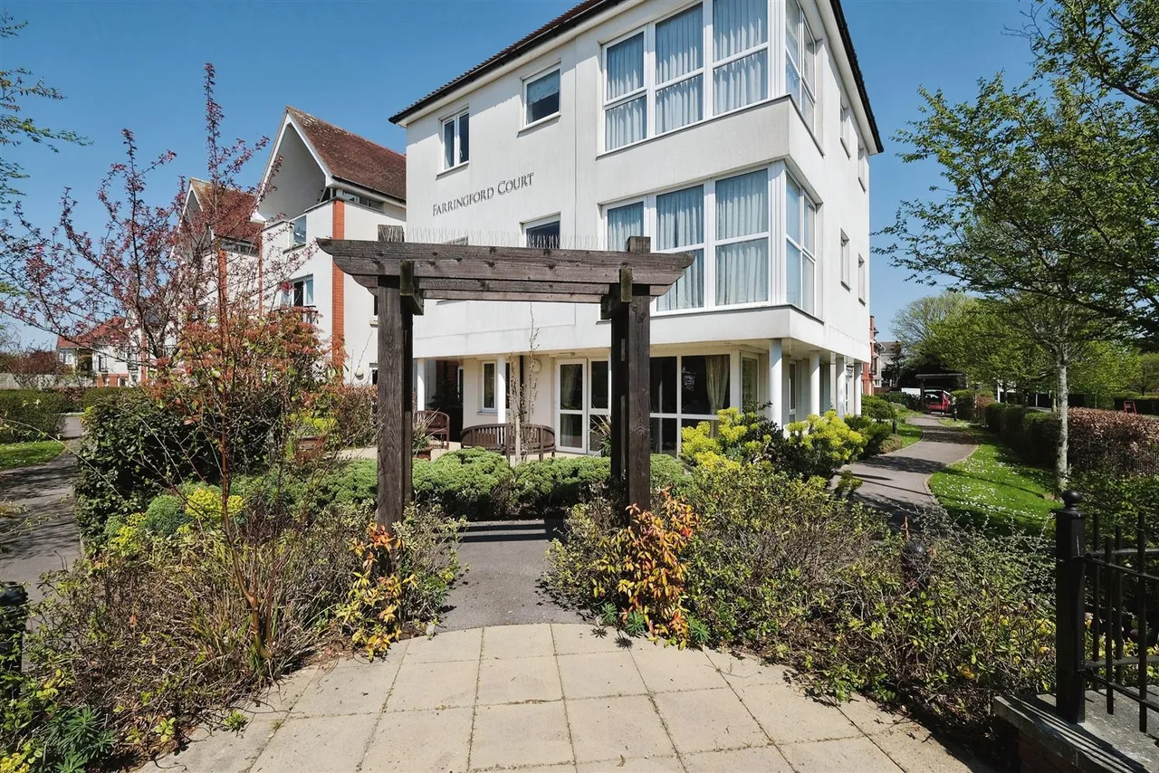 Avenue Road, Lymington, SO41, photo 20