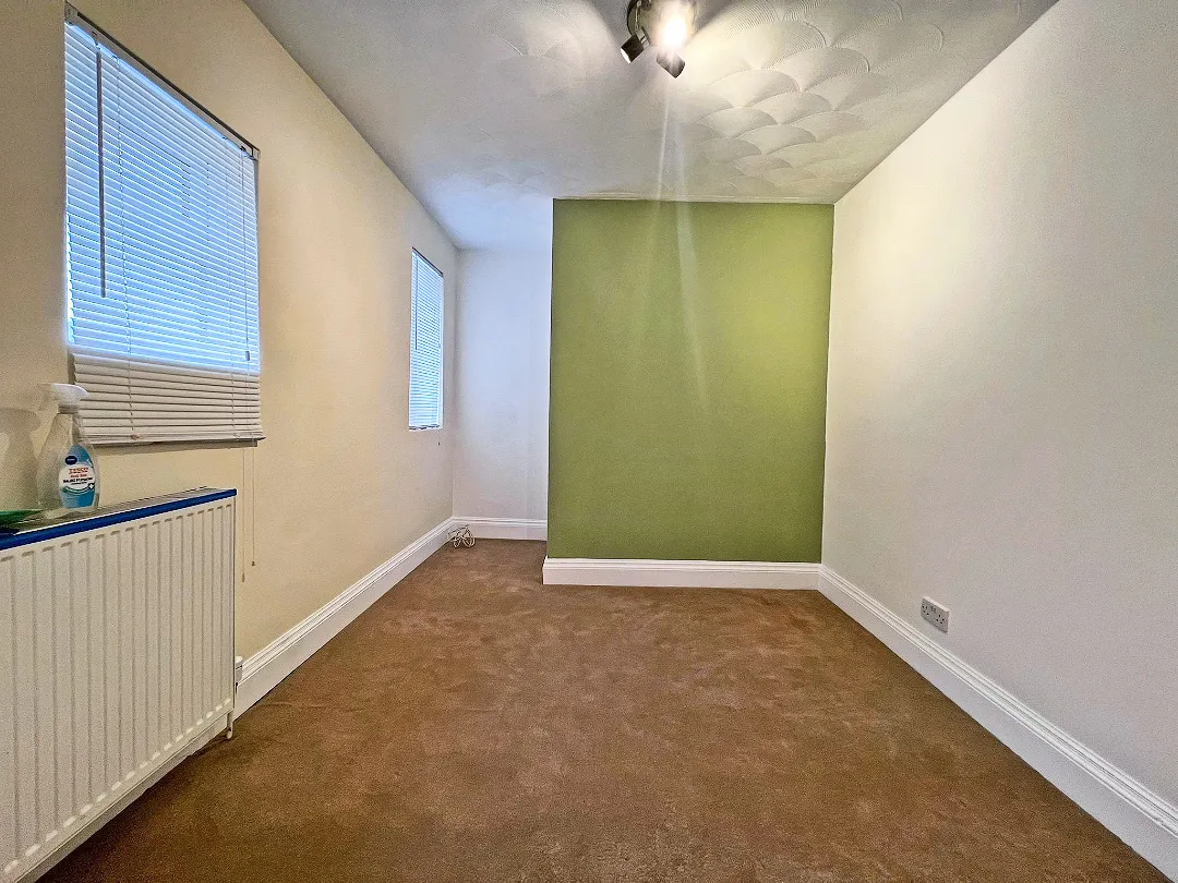Southampton Street, Farnborough, GU14 6AU, photo 8
