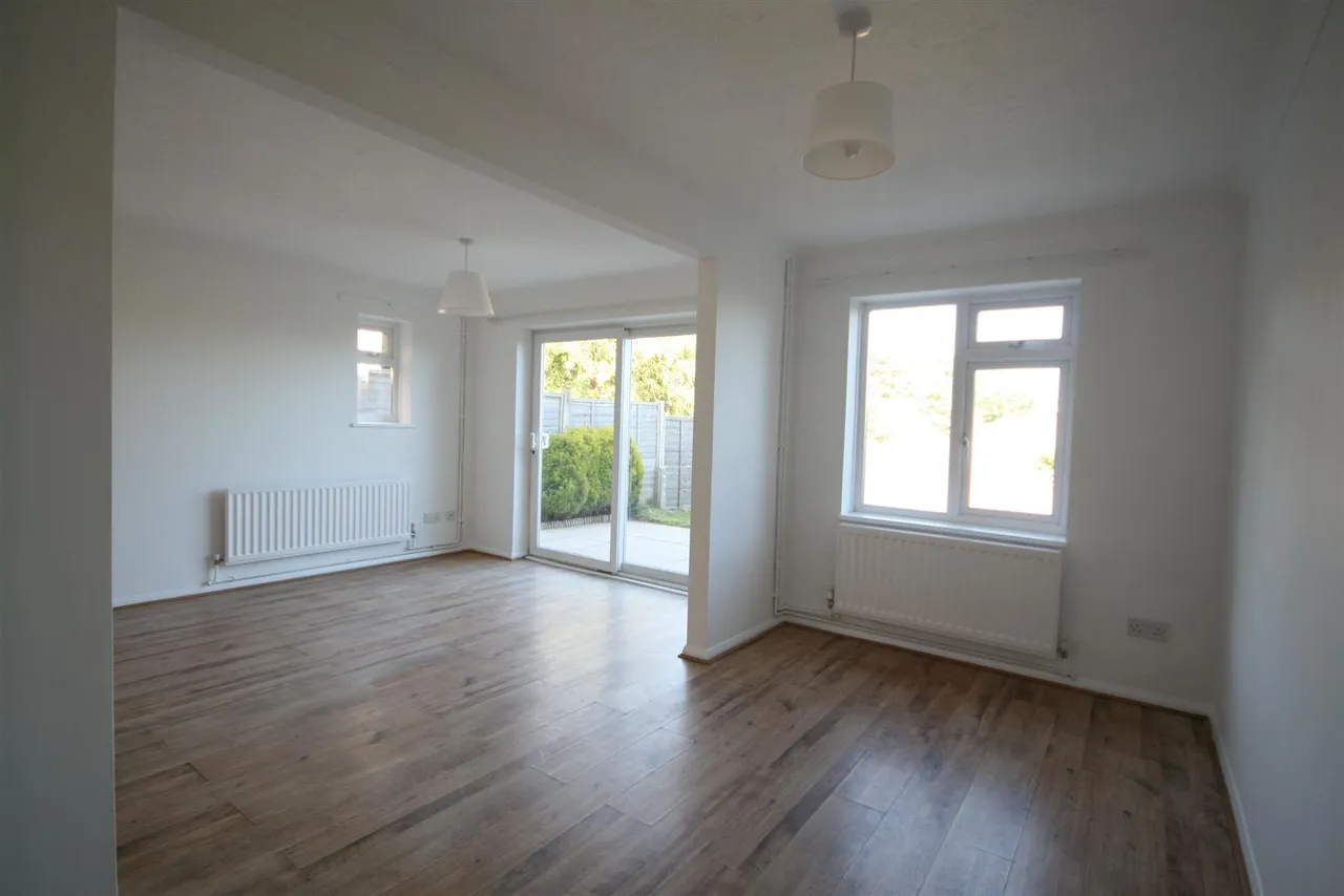 Glynn Rise, Peacehaven, photo 14