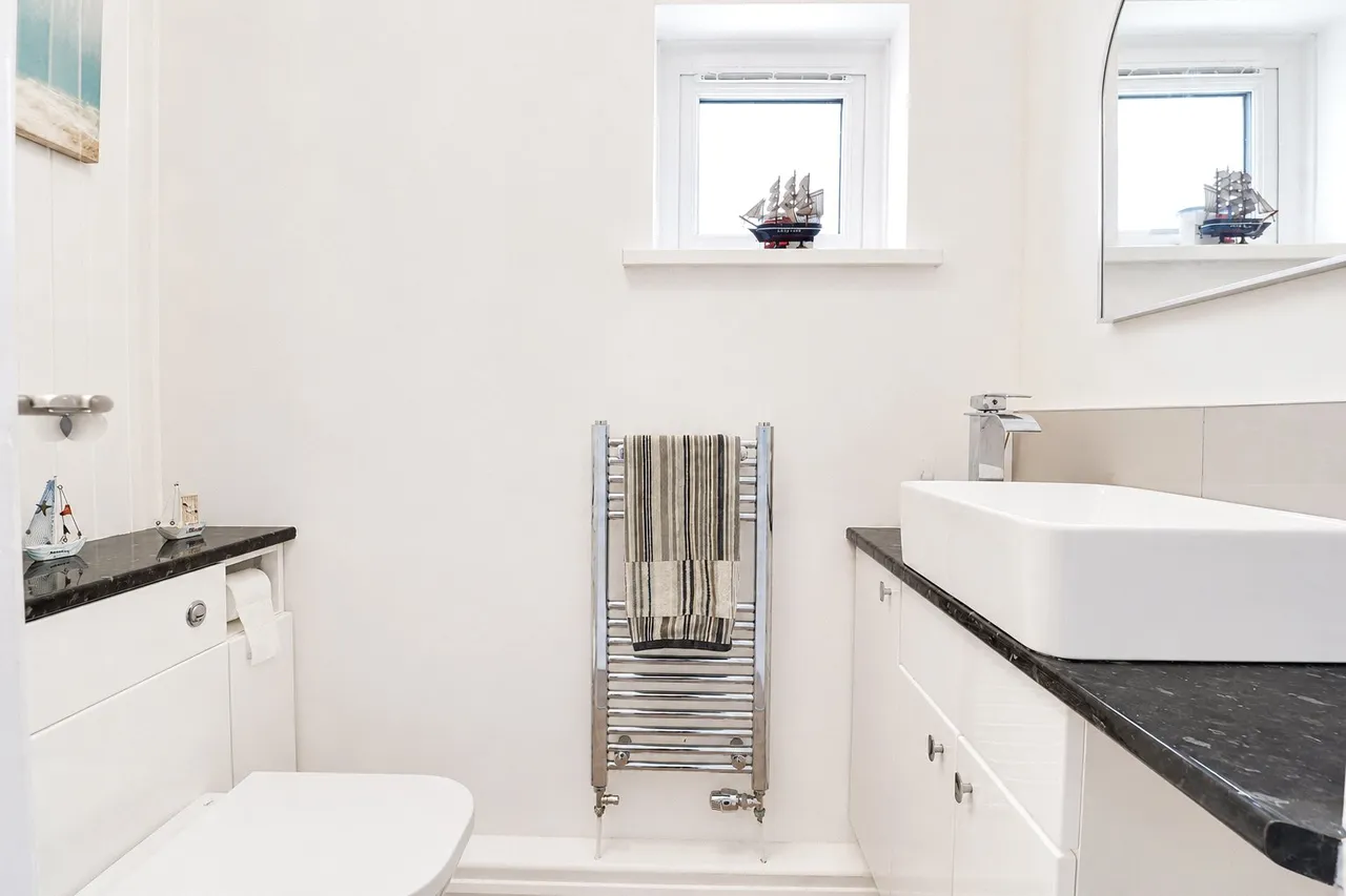 Chapel Close, Petrockstowe, EX20, photo 12