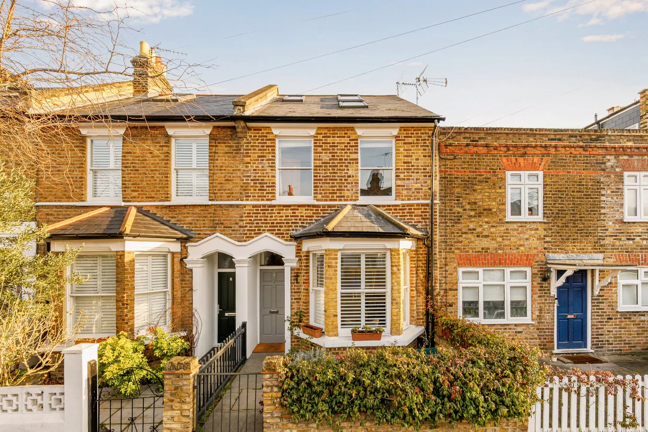4 bed house to rent, Cunnington Street, London, W4