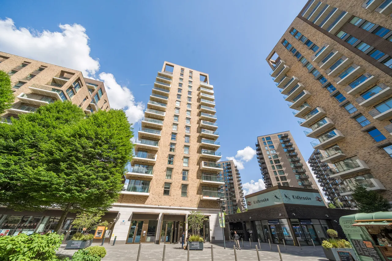 Pegler Square, London, SE3, photo 5