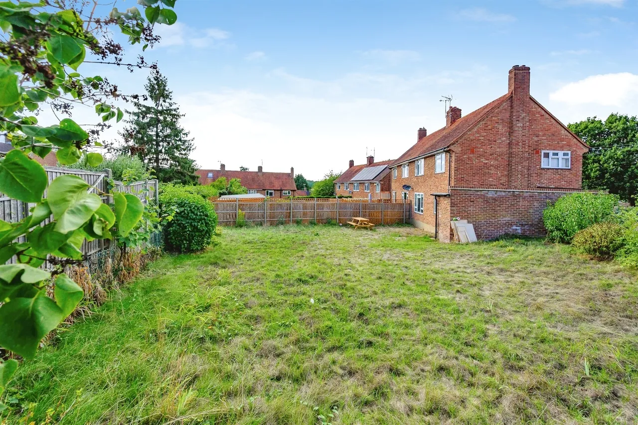 Rosehill Gardens, Abbots Langley, WD5, photo 13