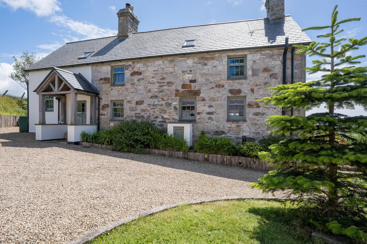 3 bed house for sale — Cae Ganol, Llaniestyn, Pwllheli, Gwynedd, LL53 8PS