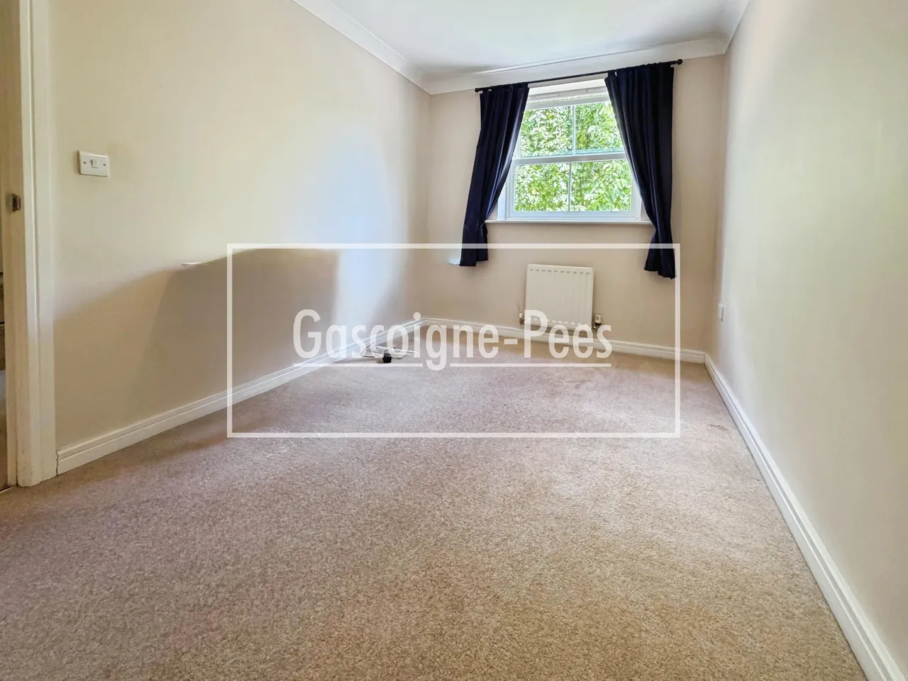 Pendenza, Cobham, KT11, photo 6