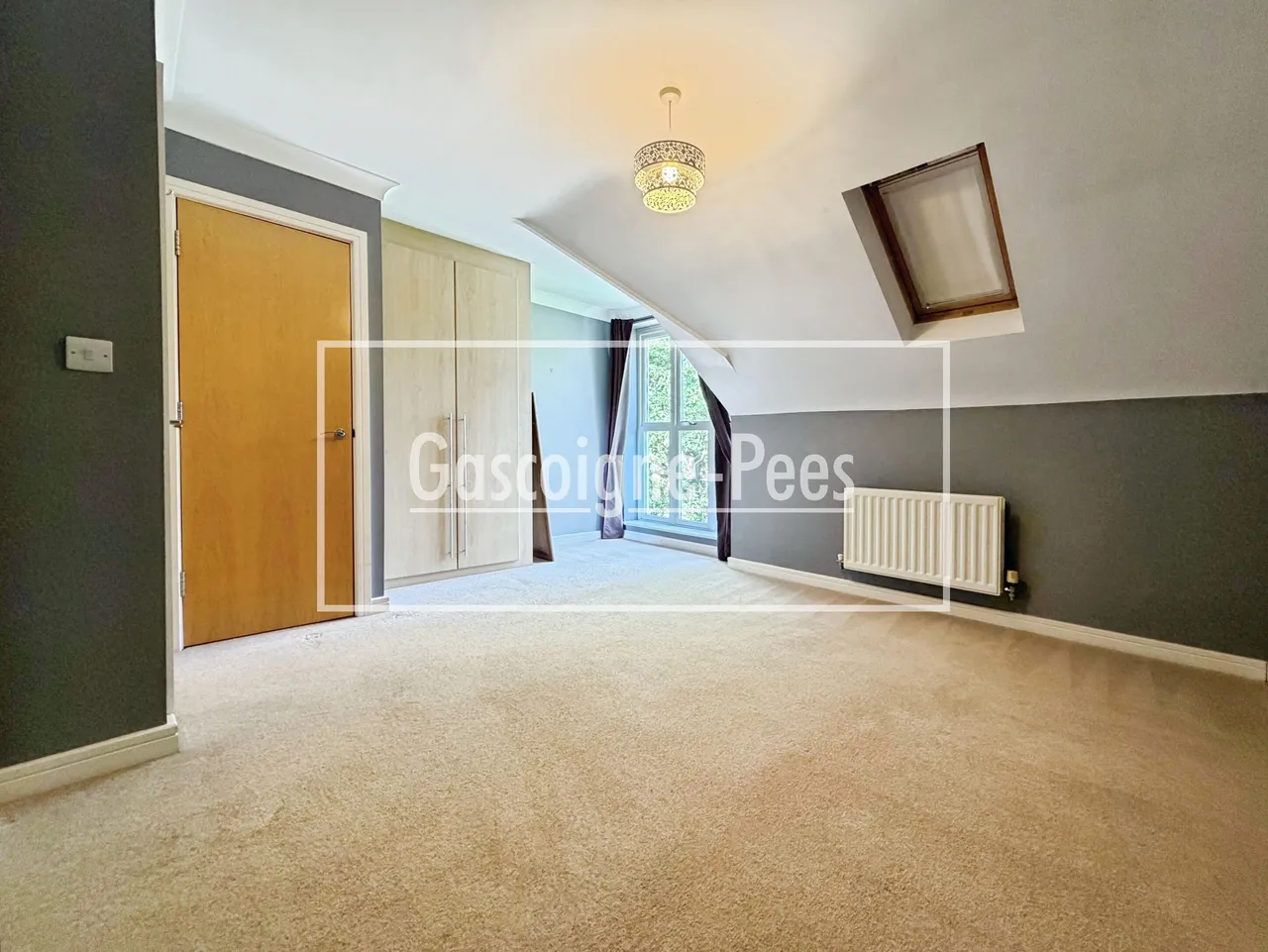 Pendenza, Cobham, KT11, photo 5