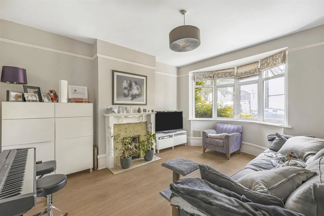 Observatory Road, East Sheen, SW14, photo 6