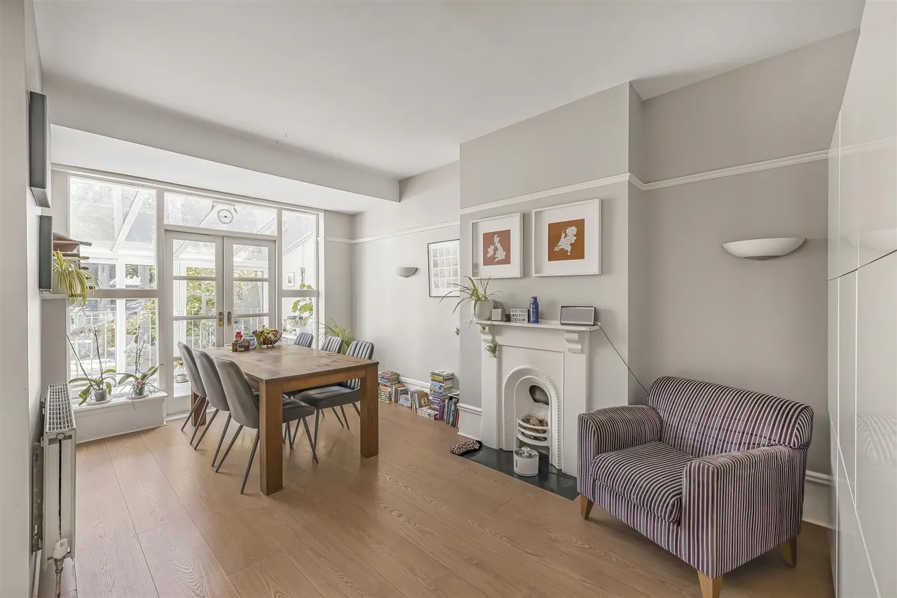 Observatory Road, East Sheen, SW14, photo 7