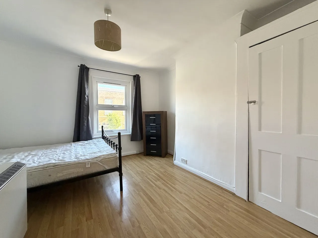 Whitehawk Road, Brighton, BN2, photo 2