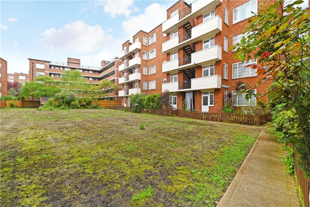 Mackennal Street, London, NW8, photo 11