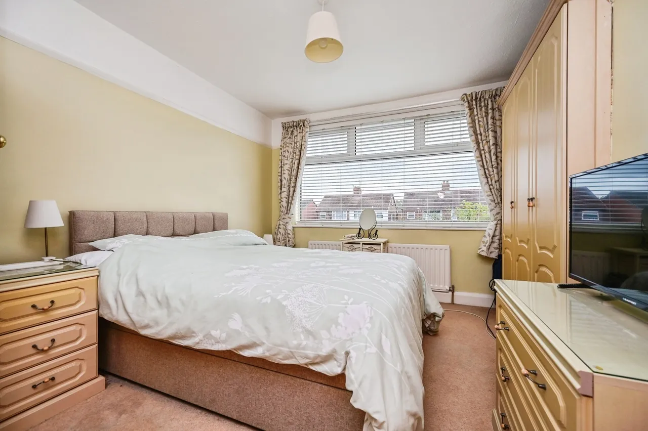 Staley Avenue, Crosby, L23, photo 14