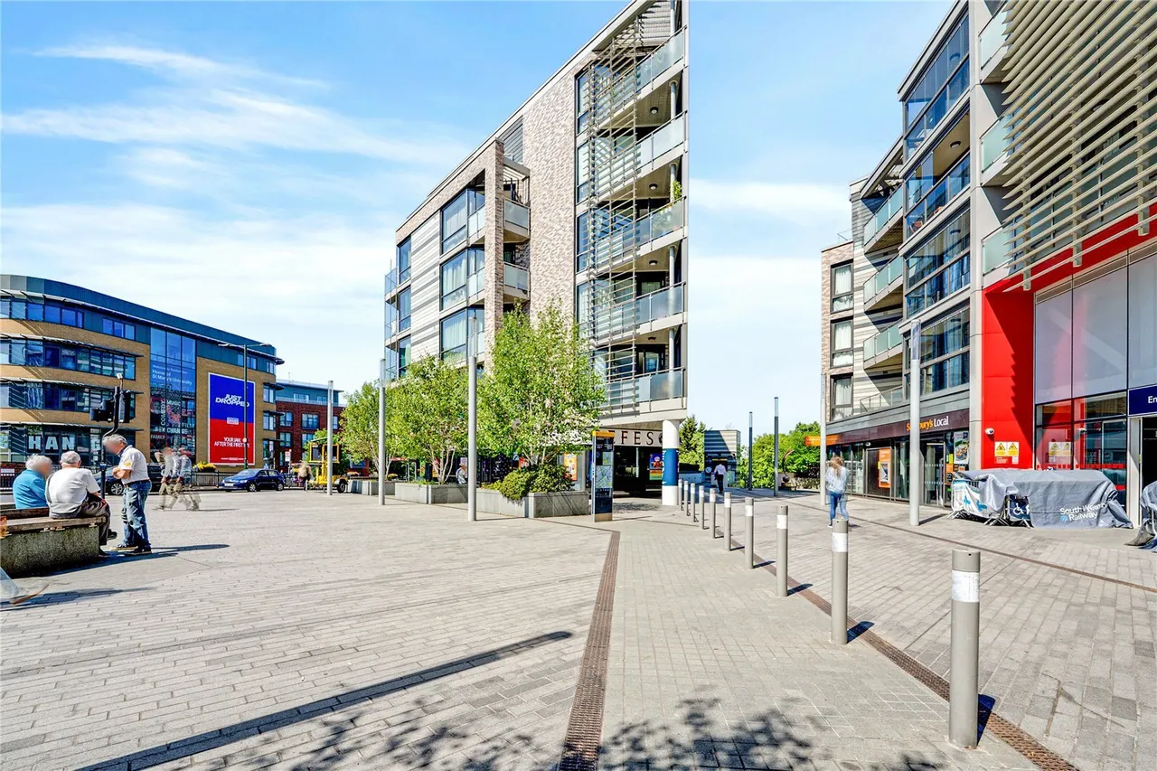 2 bed flat for sale, London Road, Twickenham, TW1