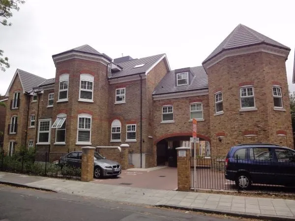 Manor House Court Golden Manor, Hanwell, London, W7 3EG, photo 2