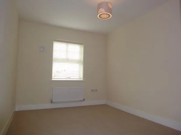 Manor House Court Golden Manor, Hanwell, London, W7 3EG, photo 7