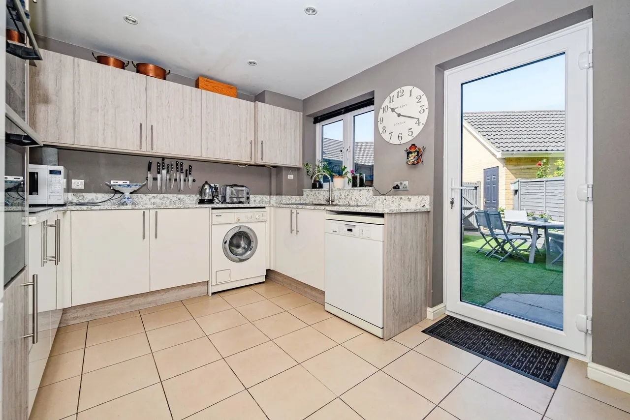 Morgan Close, Luton, LU4, photo 5