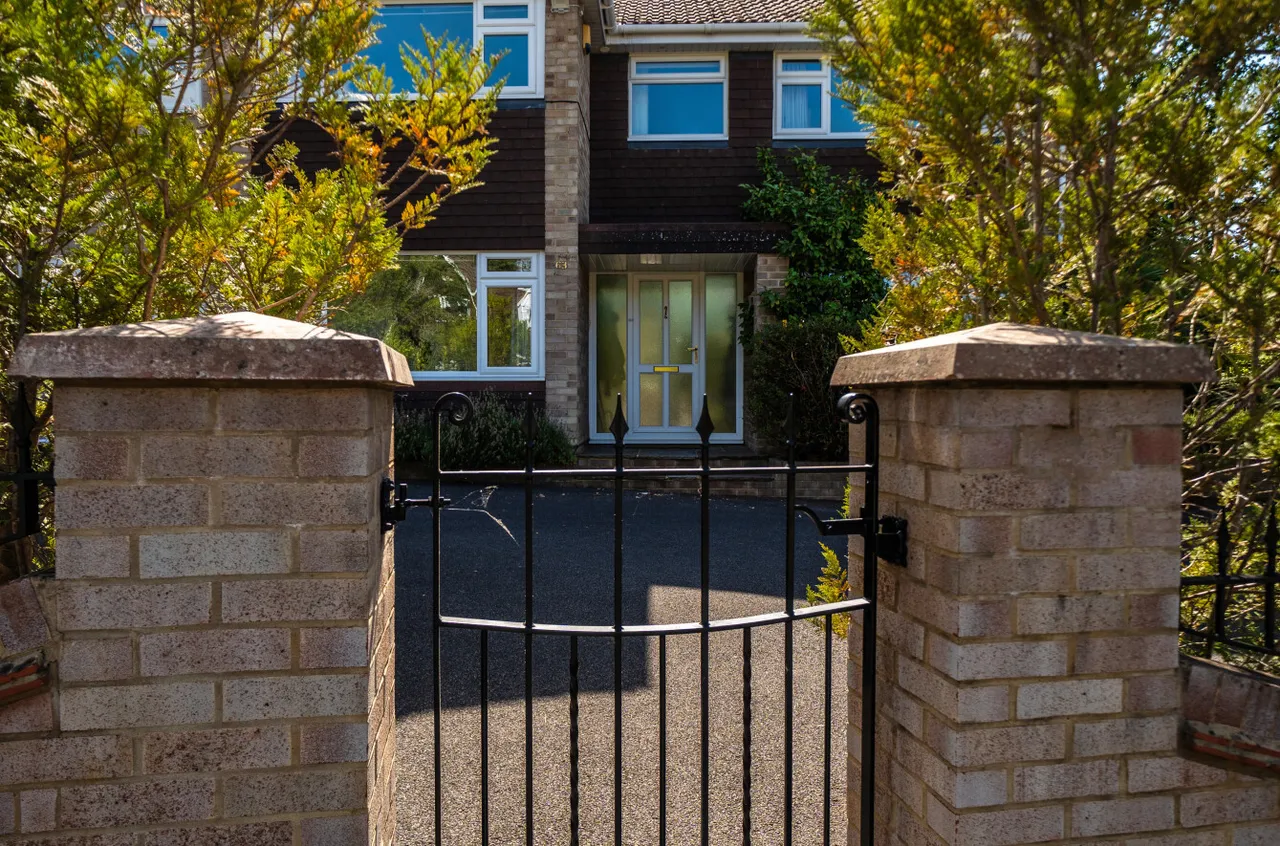 Le Marchant Road, Camberley, Surrey, GU15 1HZ, photo 20
