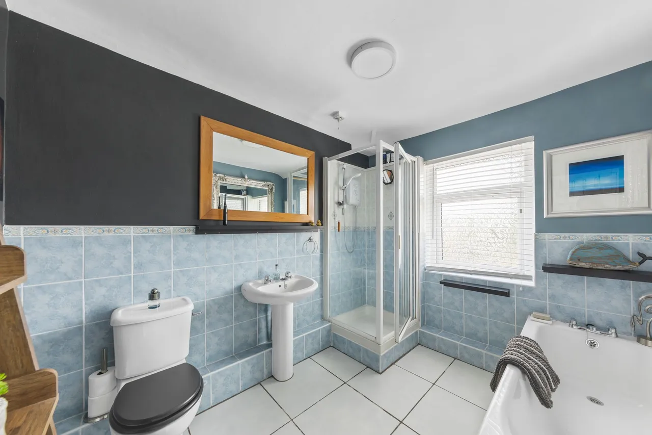 Queens Drive, Newton-Le-Willows, Newton-Le-Willows, WA12 0LX, photo 16