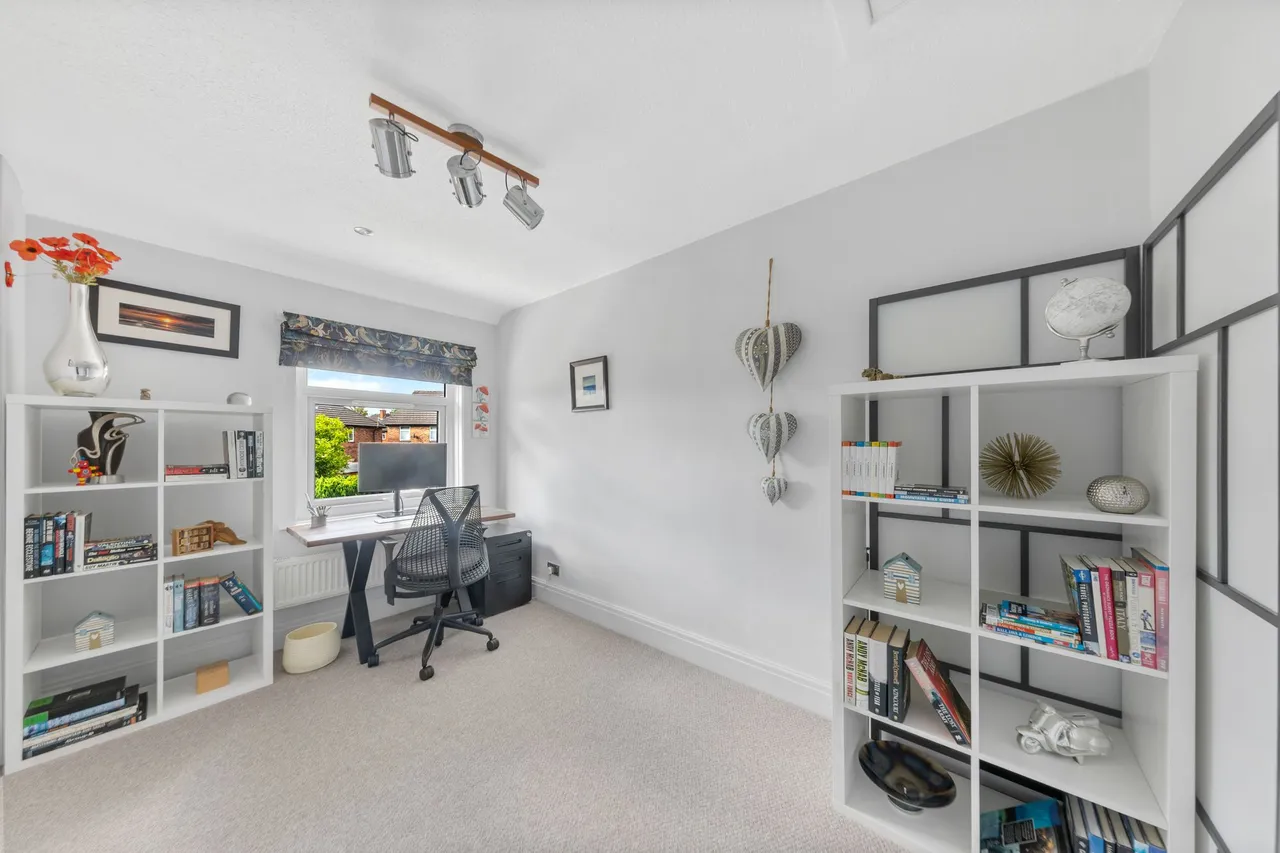Queens Drive, Newton-Le-Willows, Newton-Le-Willows, WA12 0LX, photo 17