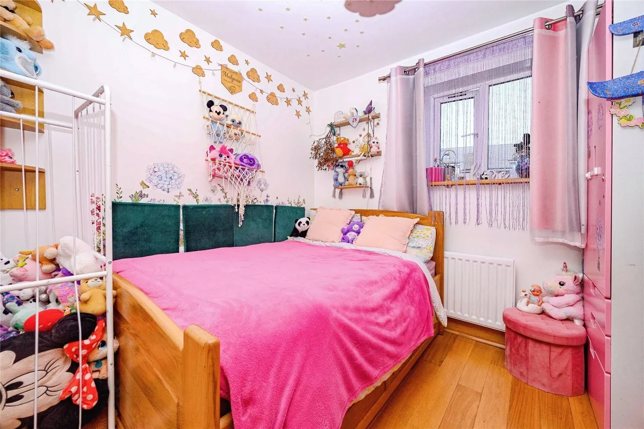 Stokers Close, Dunstable, Bedfordshire, LU5, photo 8