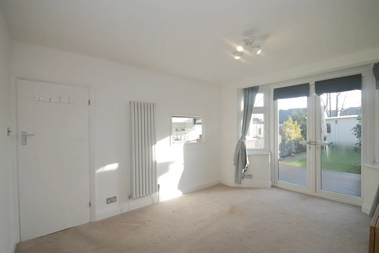 Oldfield Lane South, Greenford, UB6, photo 12