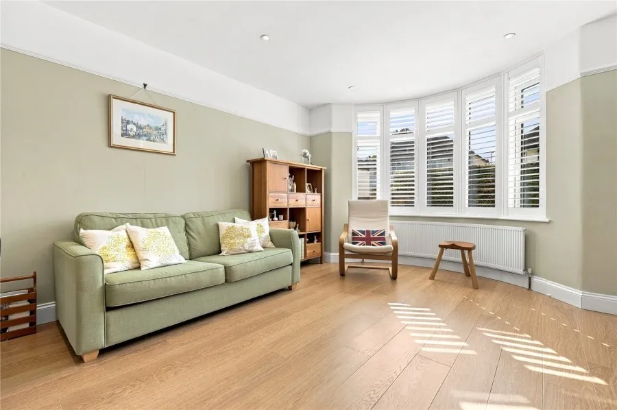 with 5 bedrooms in Bishop's Stortford, CM23, photo 4