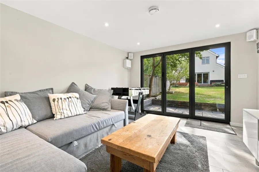 with 5 bedrooms in Bishop's Stortford, CM23, photo 5