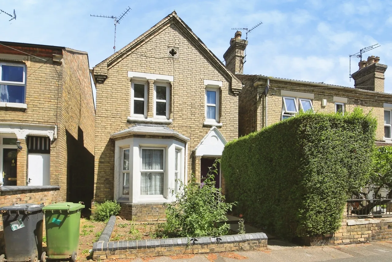 4 bed house for sale — Huntly Grove, Peterborough, Cambridgeshire, PE1