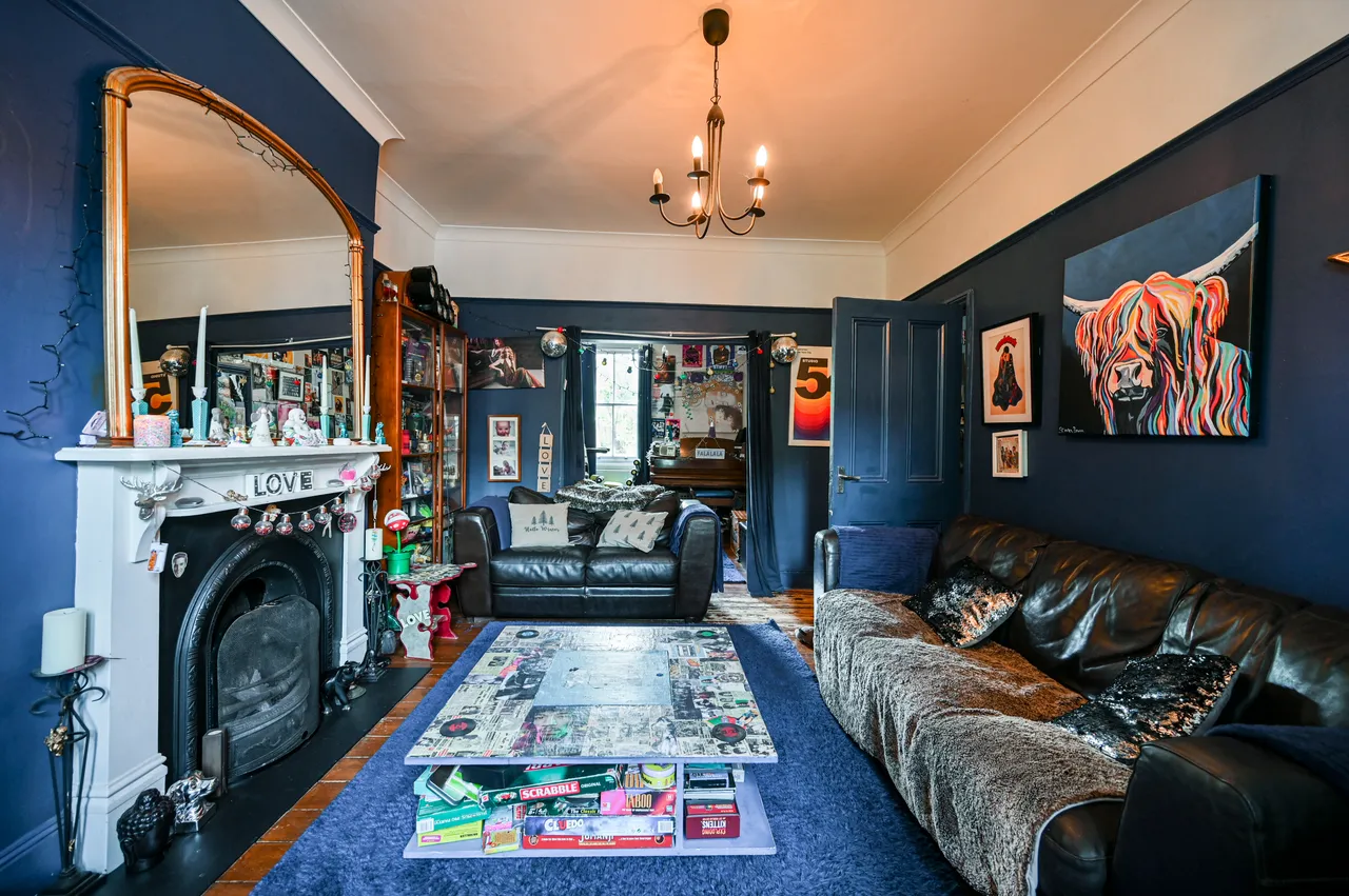 3 bed house for sale — 25 Marlborough Road, London