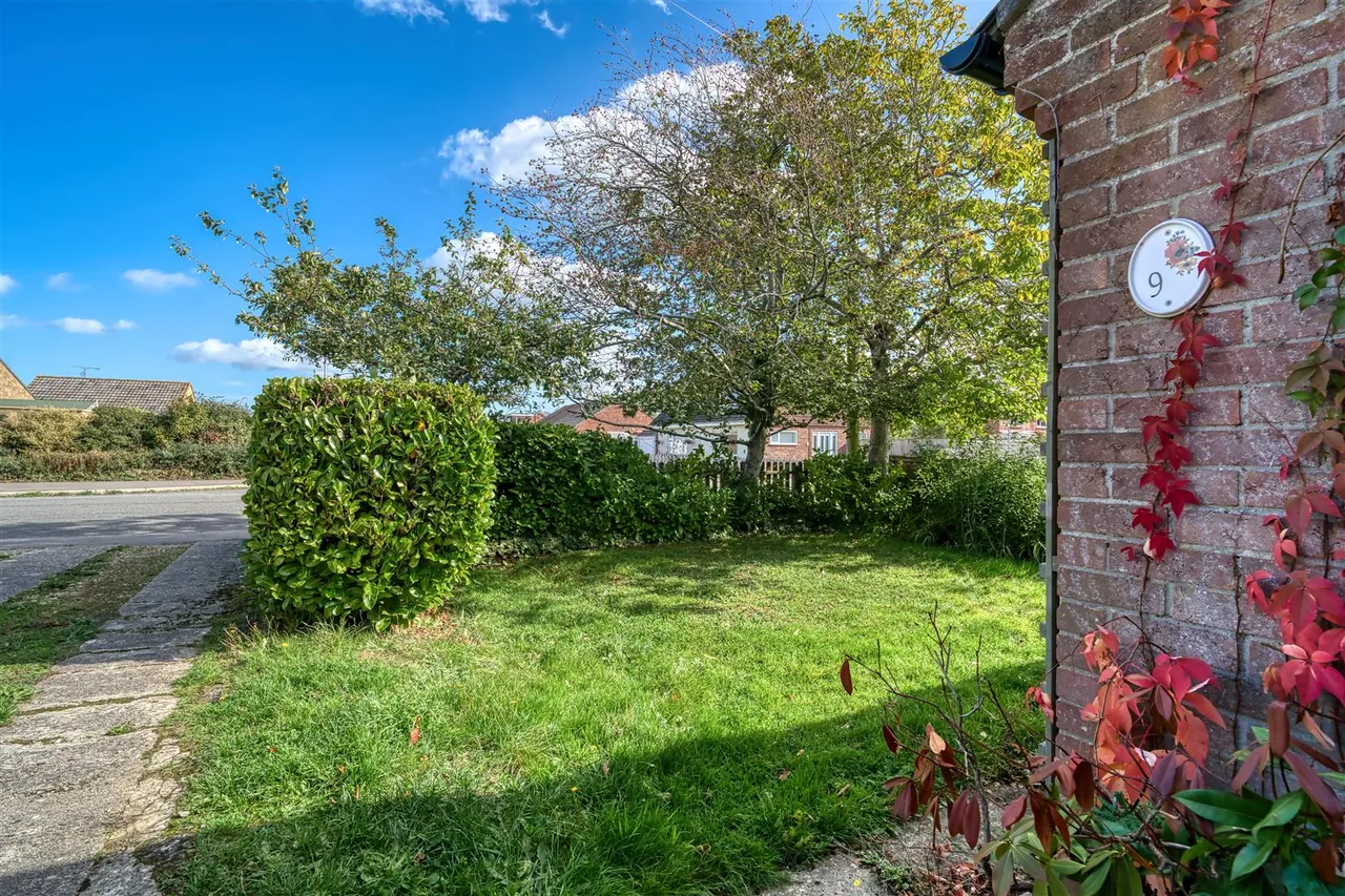 Bourne Way, Gillingham, photo 11