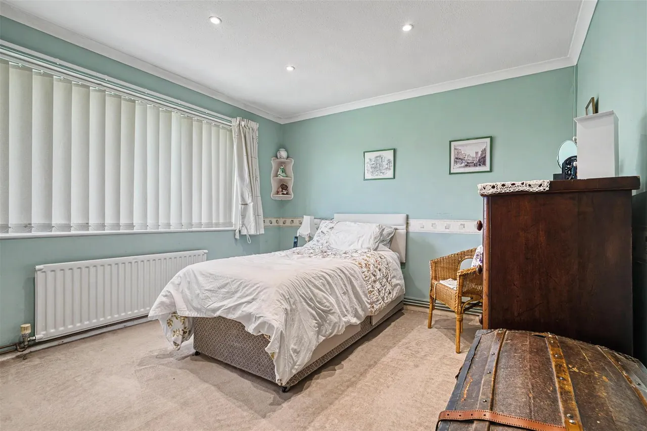 Bourne Way, Gillingham, photo 10