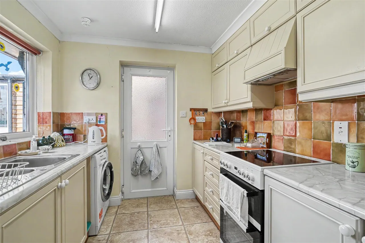 Bourne Way, Gillingham, photo 4