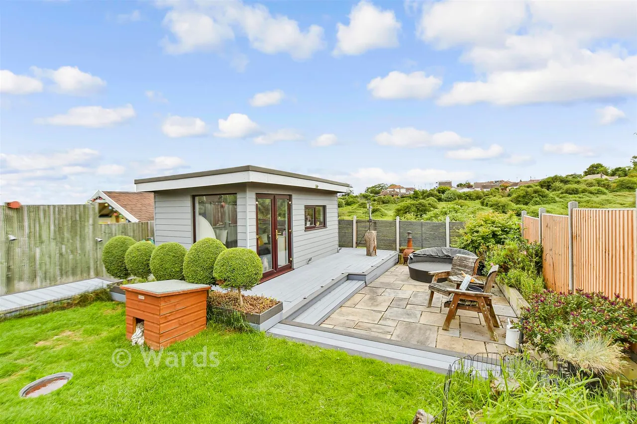 Baldwin Road, Minster-On-Sea, ME12, photo 15