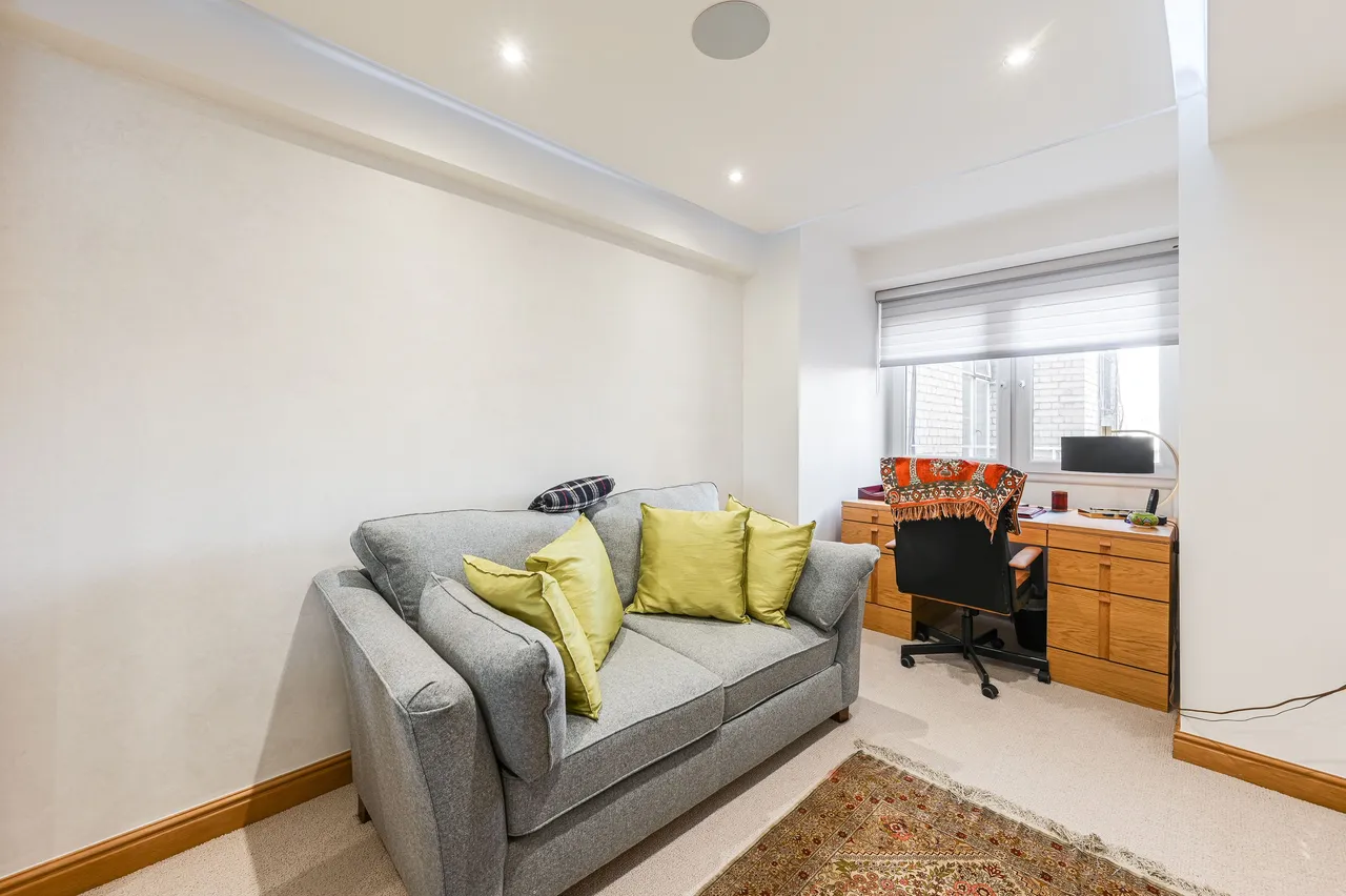 Flat 15, 89 Piccadilly, London, photo 7