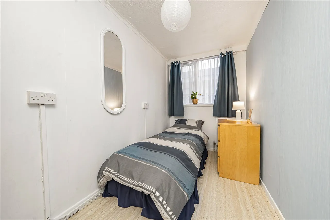 Pottery Road, Brentford, TW8, photo 8