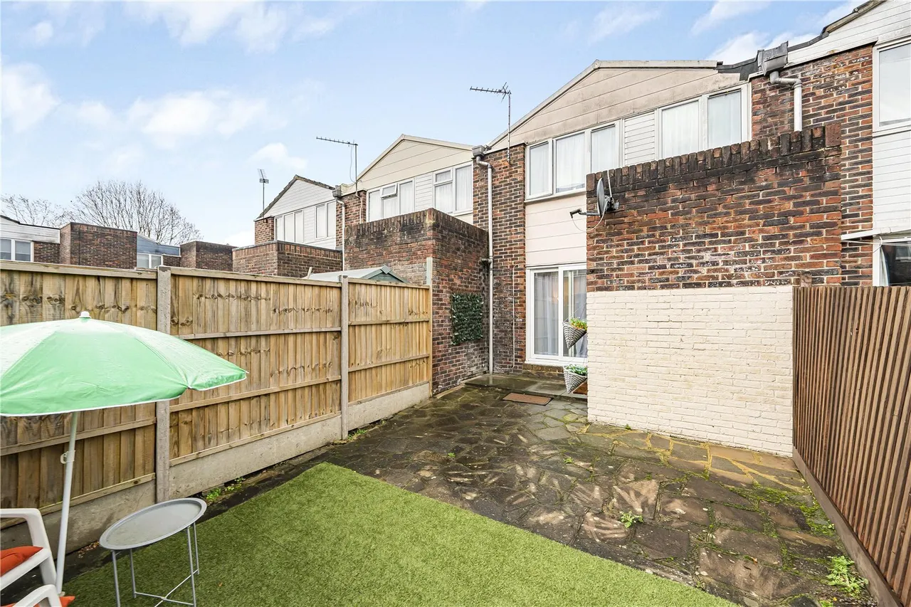 Pottery Road, Brentford, TW8, photo 5